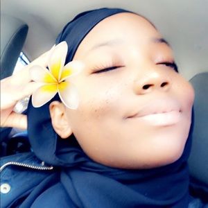 Meet your Posher, Aminah